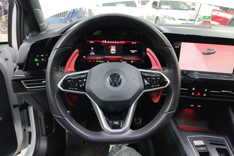 Used Volkswagen Golf 2023 Facelift 280TSI DSG R-Line Lite Steering Wheel