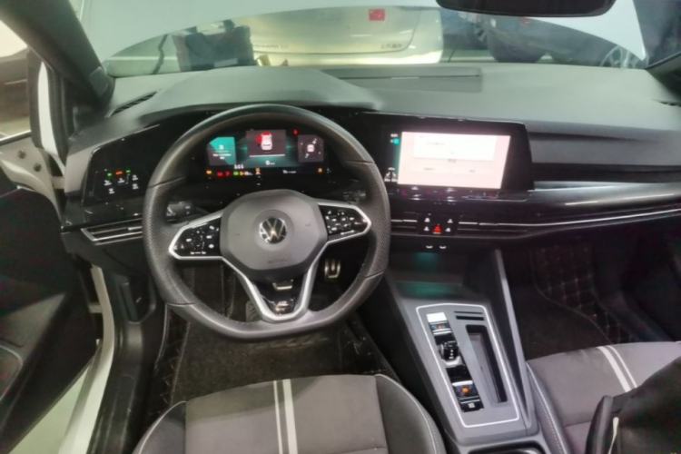 Used Volkswagen Golf 2023 Facelift 280TSI DSG R-Line Lite Steering Wheel
