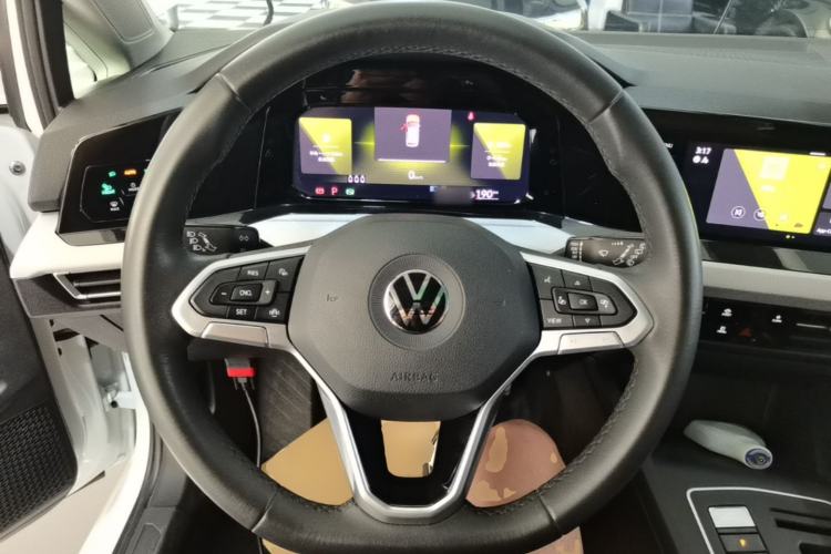 Used Volkswagen Golf 2023 Facelift 280TSI DSG Pro Steering Wheel