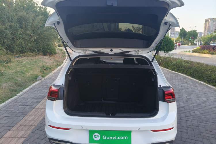 Used Volkswagen Golf 2023 Facelift 280TSI DSG Pro Trunk