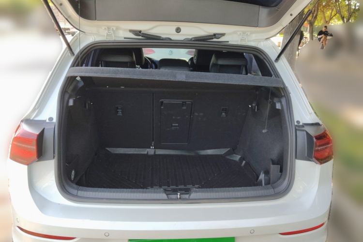 Used Volkswagen Golf 2023 280TSI DSG R-Line Lite Trunk