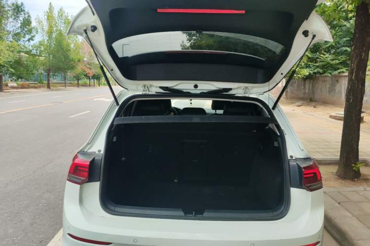 Used Volkswagen Golf 2023 Facelift 280TSI DSG Pro Trunk