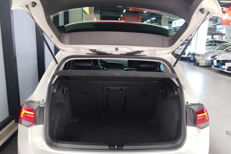 Used Volkswagen Golf 2023 Facelift 280TSI DSG Pro Trunk