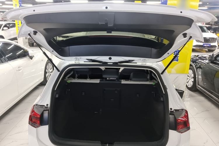 Used Volkswagen Golf 2023 Facelift 280TSI DSG Pro Trunk