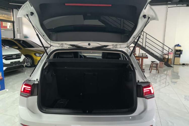 Used Volkswagen Golf 2023 280TSI DSG Pro Trunk