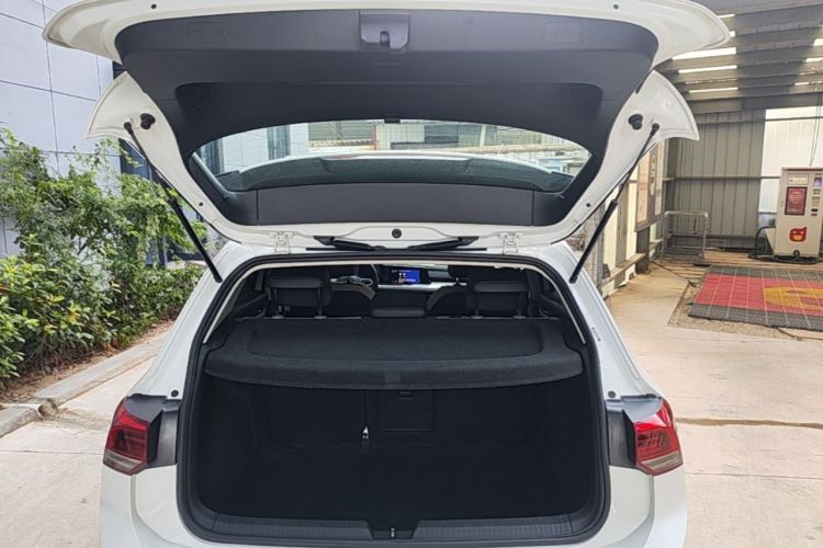 Used Volkswagen Golf 2023 280TSI DSG Pro Trunk