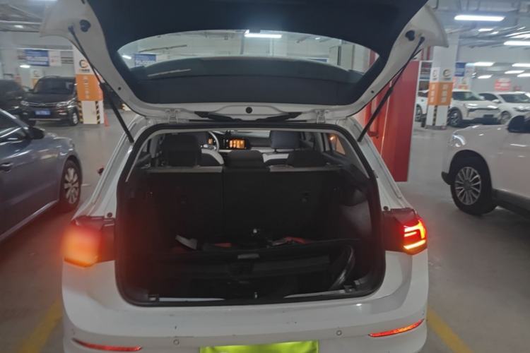 Used Volkswagen Golf 2023 200TSI DSG Trunk