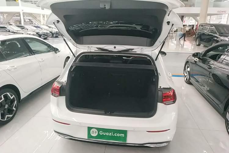 Used Volkswagen Golf 2023 Facelift 280TSI DSG Pro Trunk