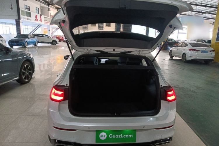 Used Volkswagen Golf 2023 280TSI DSG R-Line Lite Trunk