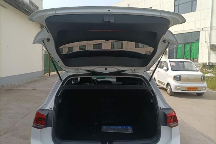 Used Volkswagen Golf 2023 280TSI DSG Pro Trunk