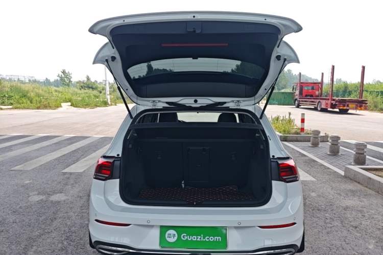 Used Volkswagen Golf 2023 280TSI DSG Pro Trunk