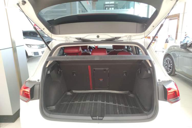 Used Volkswagen Golf 2023 280TSI DSG Pro Trunk