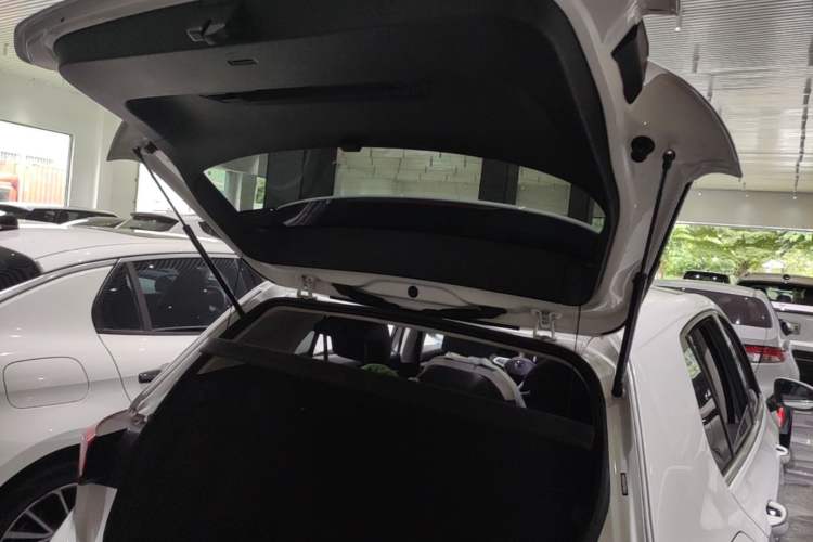 Used Volkswagen Golf 2023 Facelift 280TSI DSG Pro Trunk