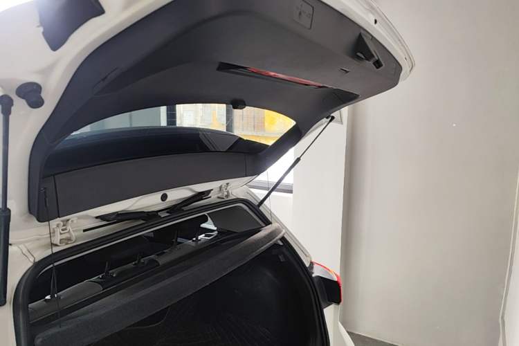 Used Volkswagen Golf 2023 Facelift 280TSI DSG Pro Trunk