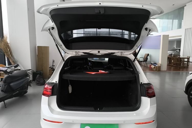 Used Volkswagen Golf 2023 280TSI DSG R-Line Lite Trunk