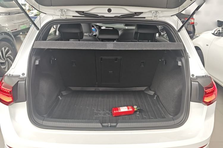Used Volkswagen Golf 2023 Facelift 280TSI DSG R-Line Trunk