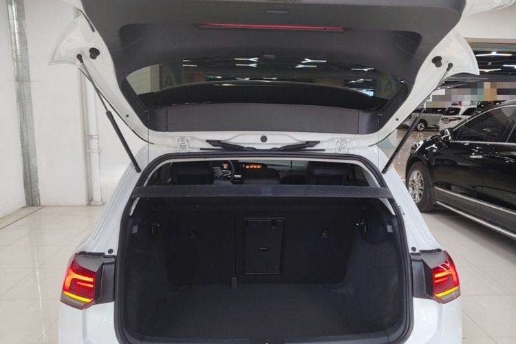 Used Volkswagen Golf 2023 280TSI DSG Pro Trunk