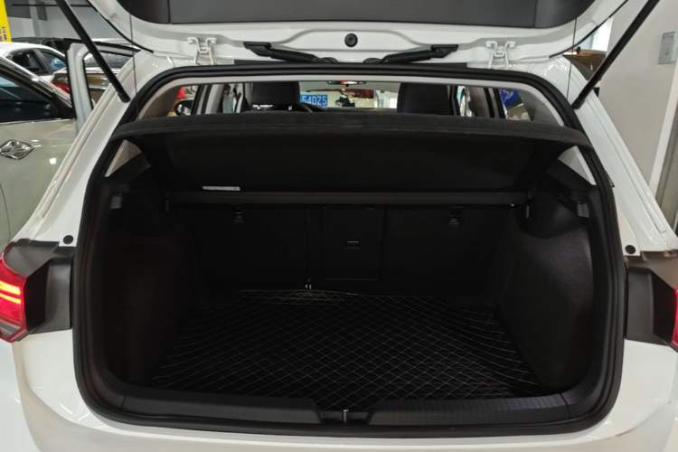 Used Volkswagen Golf 2023 200TSI DSG Pro Trunk