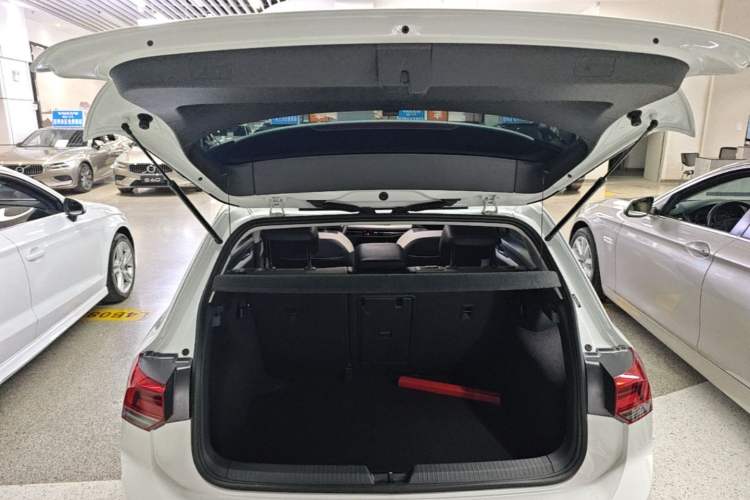 Used Volkswagen Golf 2023 Facelift 280TSI DSG Pro Trunk