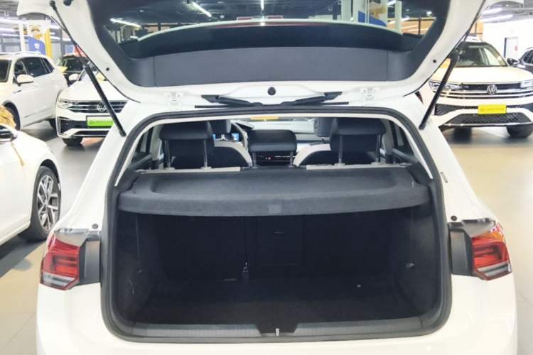 Used Volkswagen Golf 2023 280TSI DSG Pro Trunk
