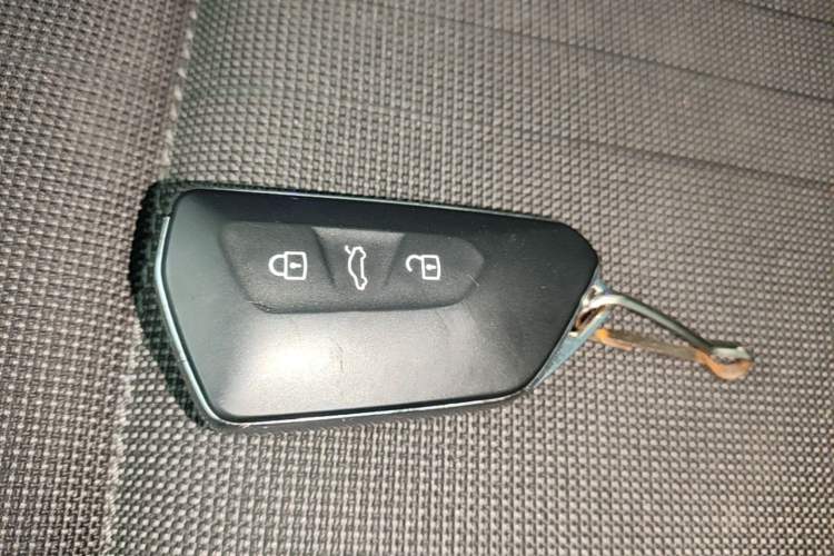 Used Volkswagen Golf 2023 Facelift 280TSI DSG Pro Vehicle Key