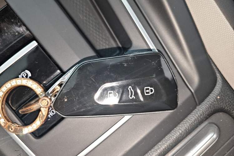 Used Volkswagen Golf 2023 Facelift 280TSI DSG Pro Vehicle Key