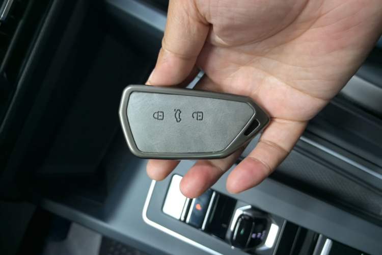 Used Volkswagen Golf 2023 280TSI DSG Pro Vehicle Key