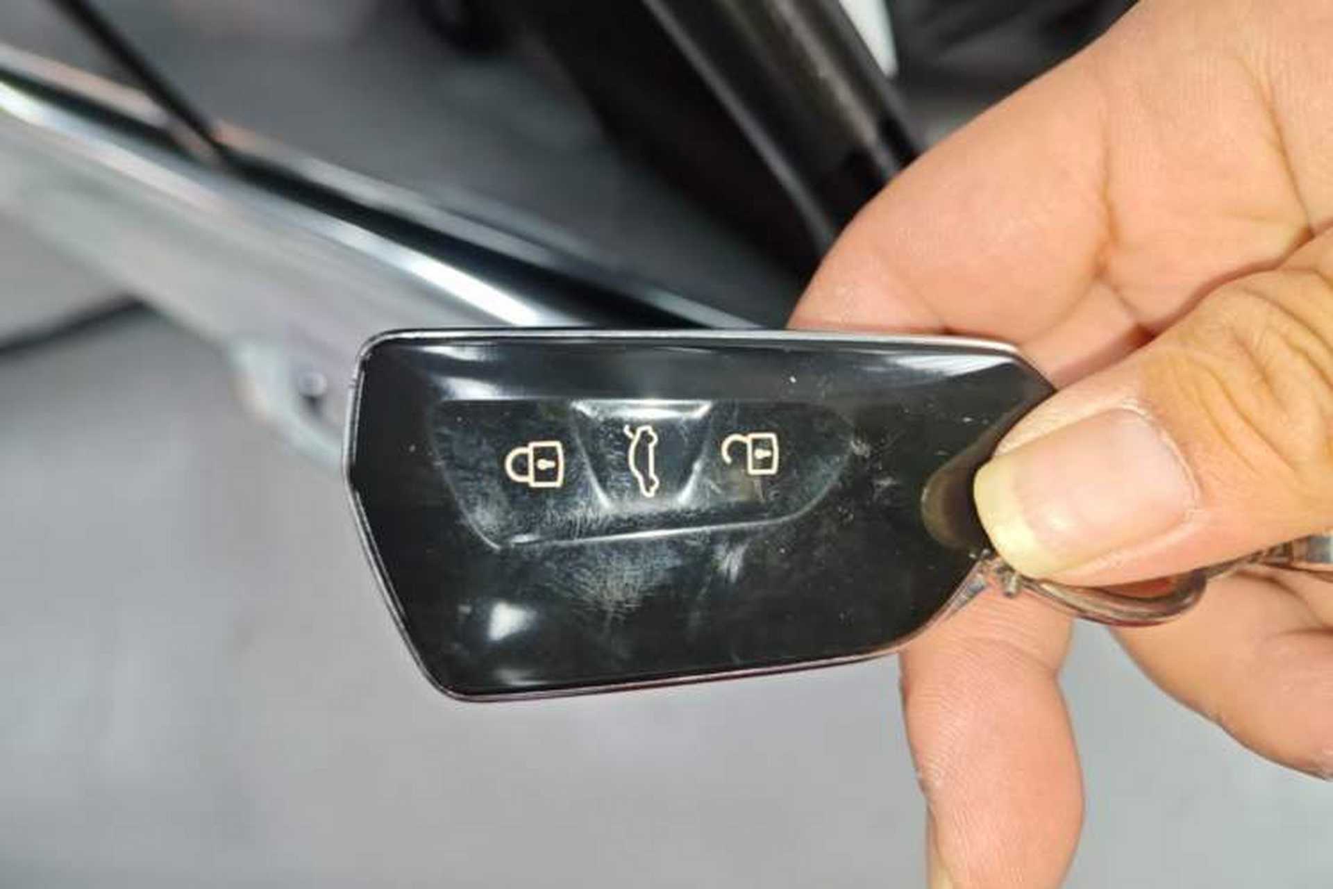 Used Volkswagen Golf 2023 Facelift 280TSI DSG R-Line Lite Vehicle Key