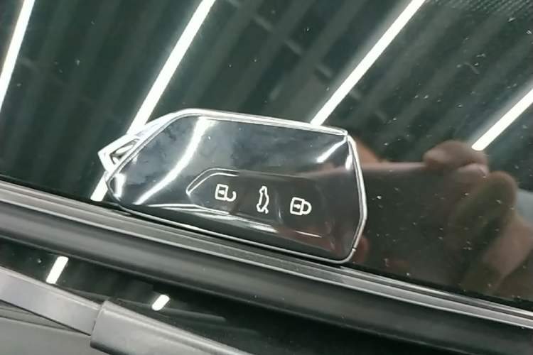 Used Volkswagen Golf 2023 Facelift 280TSI DSG Pro Vehicle Key
