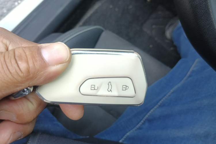 Used Volkswagen Golf 2023 280TSI DSG R-Line 20th Anniversary Edition Vehicle Key