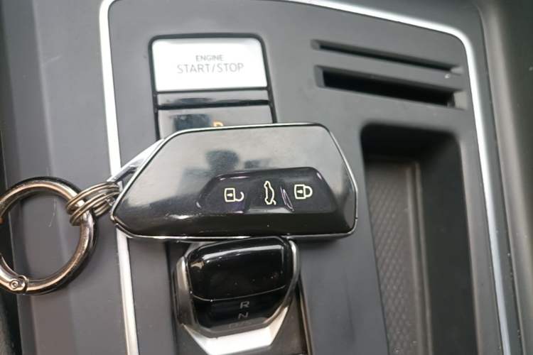 Used Volkswagen Golf 2023 280TSI DSG Pro Vehicle Key