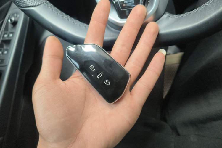 Used Volkswagen Golf 2023 280TSI DSG R-Line Lite Vehicle Key