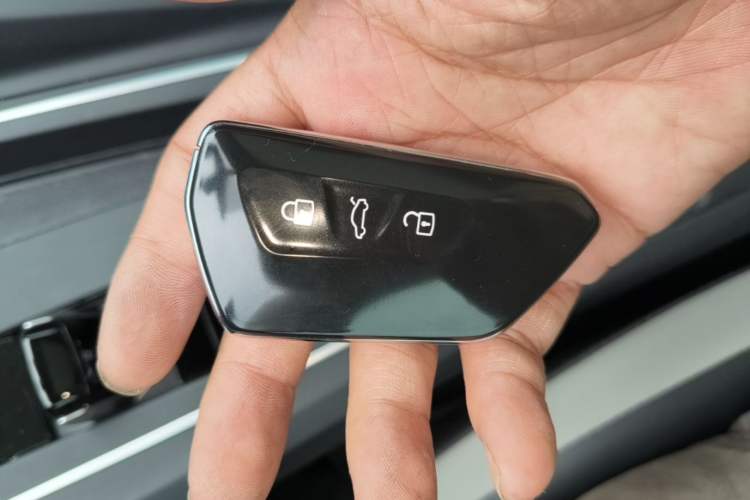 Used Volkswagen Golf 2023 Facelift 280TSI DSG Pro Vehicle Key