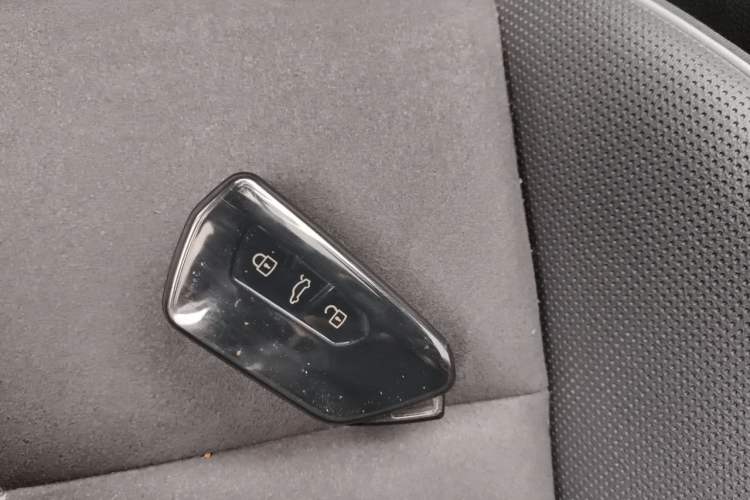 Used Volkswagen Golf 2023 Facelift 280TSI DSG R-Line Lite Vehicle Key