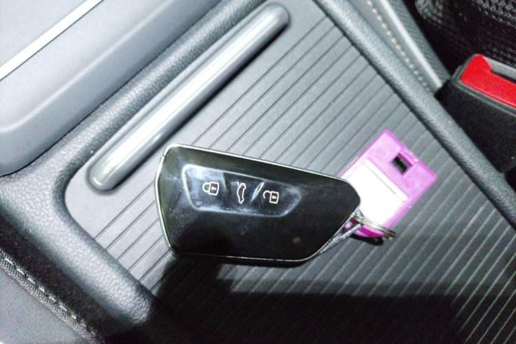 Used Volkswagen Golf 2023 Facelift 280TSI DSG R-Line Lite Vehicle Key