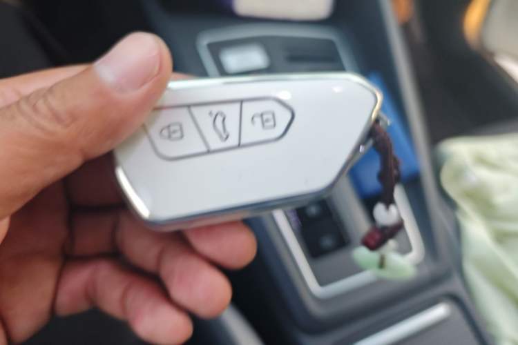Used Volkswagen Golf 2023 Facelift 280TSI DSG Pro Vehicle Key