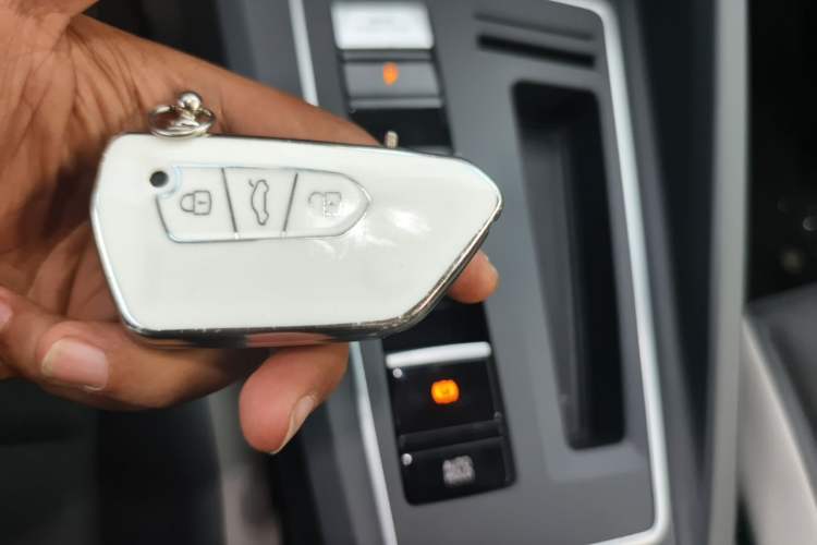 Used Volkswagen Golf 2023 Facelift 280TSI DSG Pro Vehicle Key