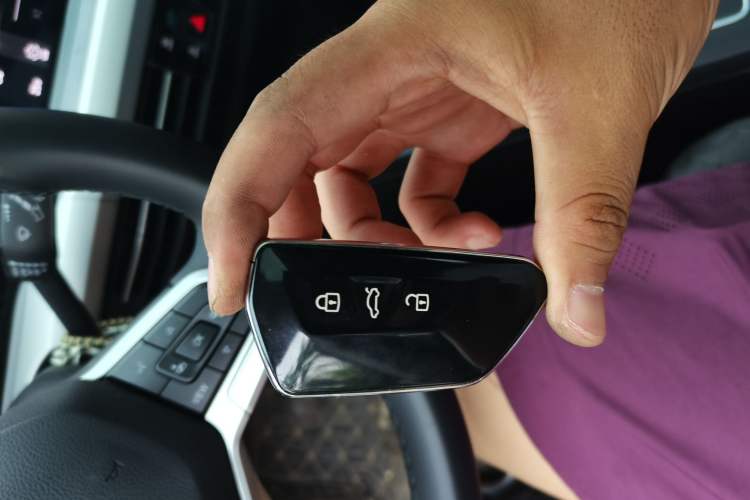 Used Volkswagen Golf 2023 Facelift 280TSI DSG Pro Vehicle Key