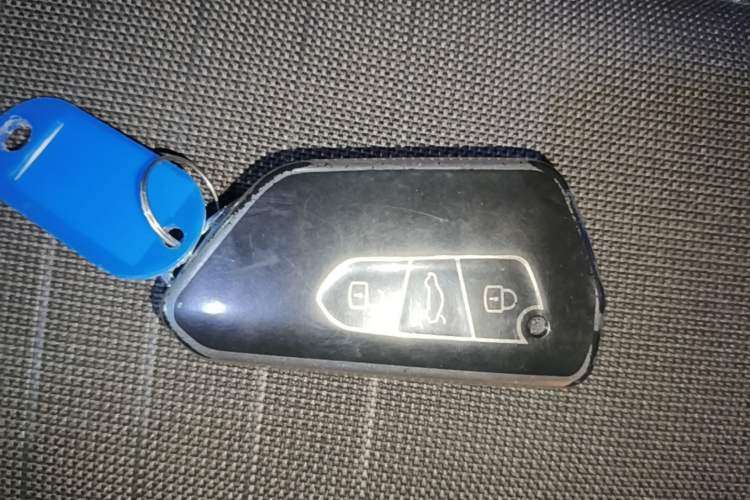 Used Volkswagen Golf 2023 200TSI DSG Pro Vehicle Key