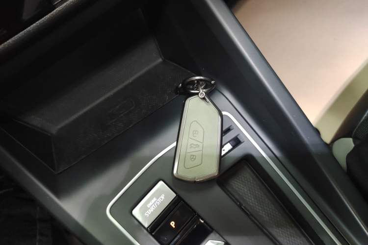 Used Volkswagen Golf 2023 Facelift 280TSI DSG Pro Vehicle Key