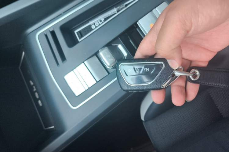 Used Volkswagen Golf 2023 Facelift 280TSI DSG Pro Vehicle Key