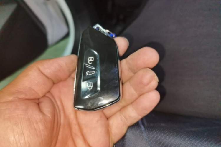 Used Volkswagen Golf 2023 Facelift 280TSI DSG R-Line Lite Vehicle Key