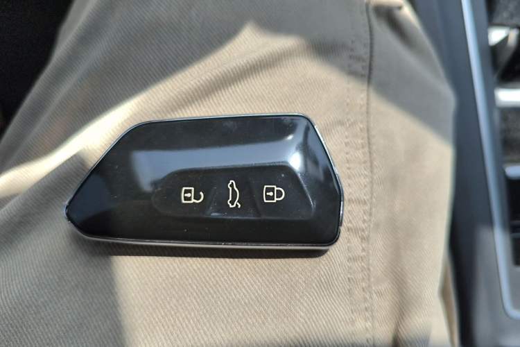 Used Volkswagen Golf 2023 Facelift 280TSI DSG R-Line Lite Vehicle Key