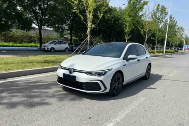 Used Volkswagen Golf 2023 Facelift 280TSI DSG R-Line Lite
