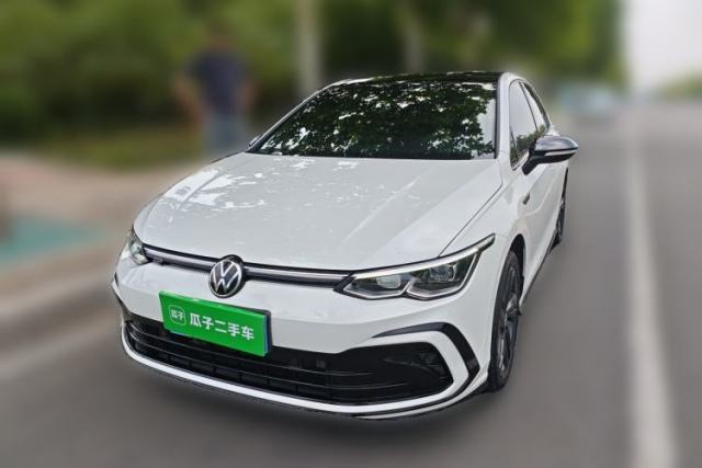 Ojetý Volkswagen Golf 2023 280TSI DSG R-Line Lite