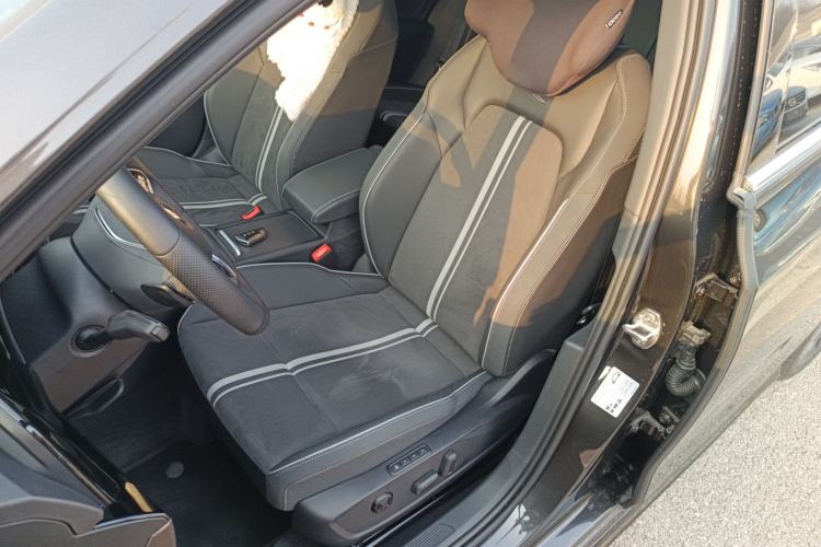 Used Volkswagen Golf 2024 280TSI DSG R-Line 50th Anniversary Edition Left Front Seat