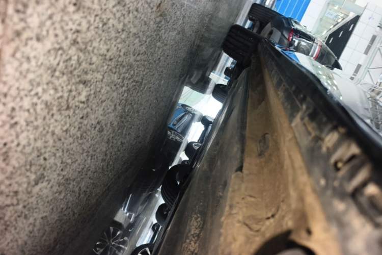 Used Volkswagen Golf 2024 280TSI DSG R-Line 50th Anniversary Edition Right Side Sill