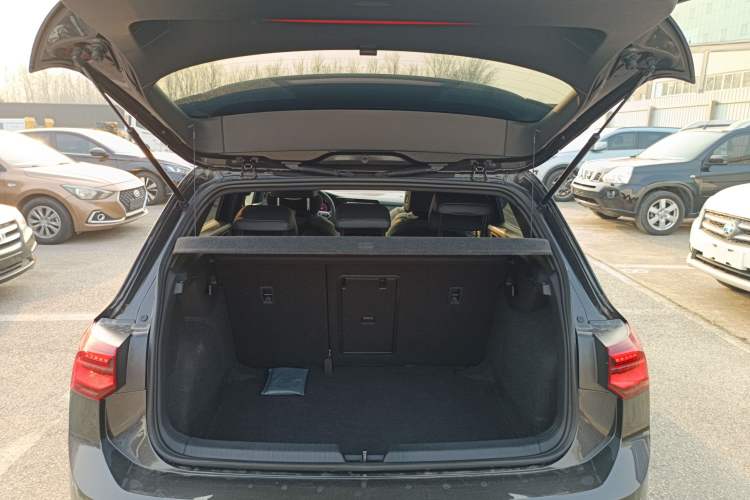 Used Volkswagen Golf 2024 280TSI DSG R-Line 50th Anniversary Edition Trunk