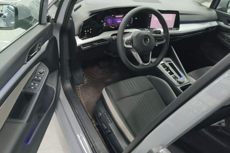 Used Volkswagen Golf 2024 280TSI DSG Pro 50th Anniversary Edition Driver Seat