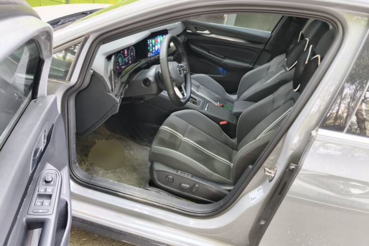 Used Volkswagen Golf 2024 280TSI DSG R-Line 50th Anniversary Edition Driver Seat